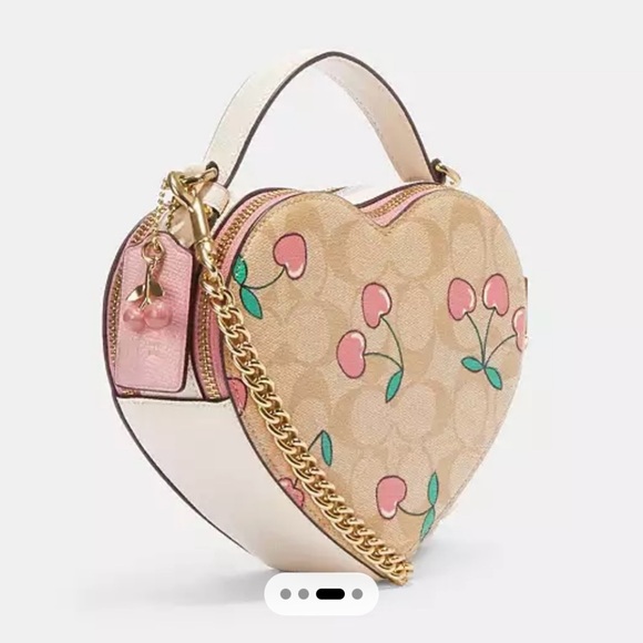 HEART CROSSBODY IN SIGNATURE CANVAS WITH HEART CHERRY PRINT - Picture 4 of 6